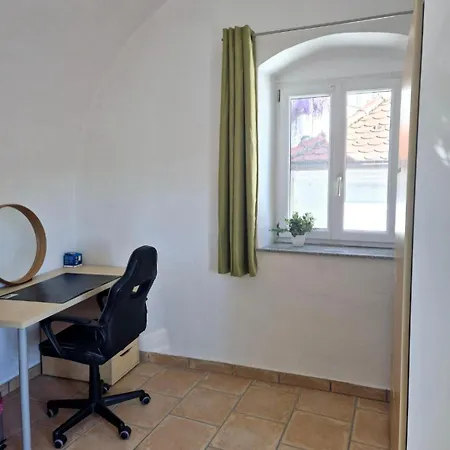 Homestay City Rooms Steyr *